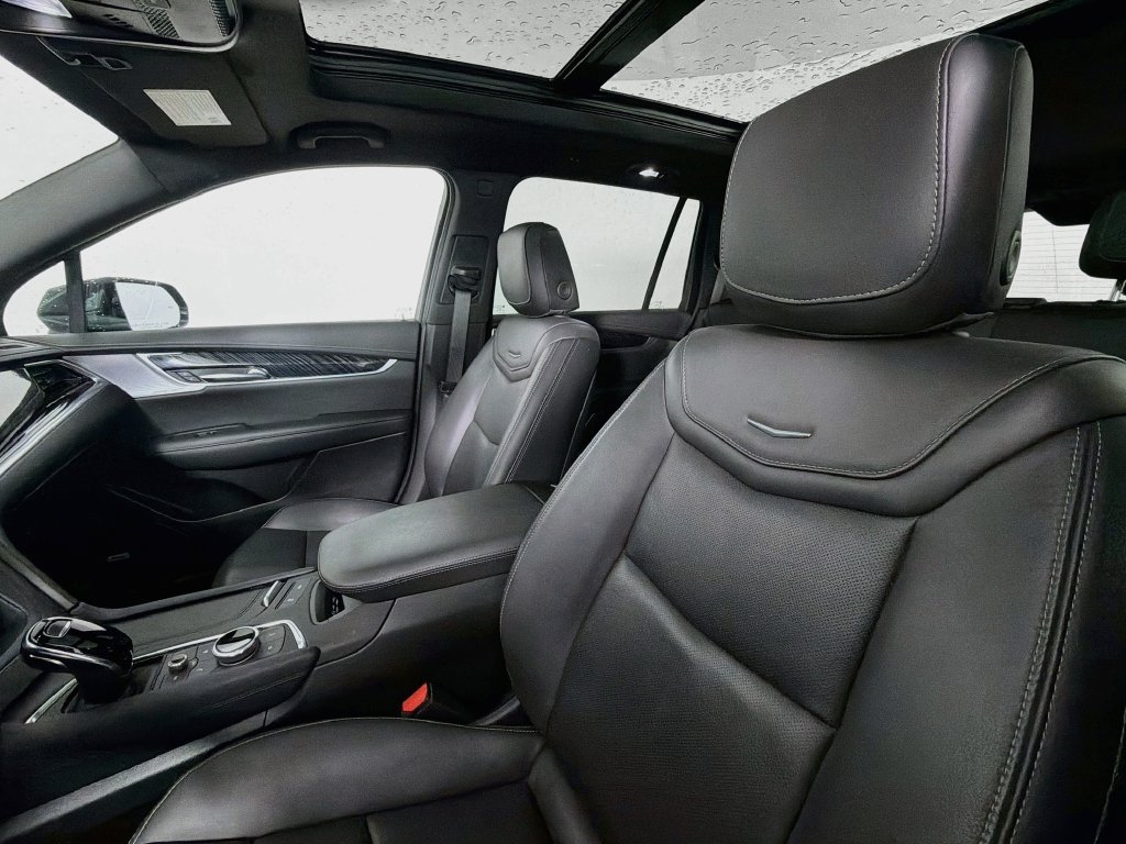 Used 2024 Cadillac XT6 Premium Luxury AWD/4WD image 22