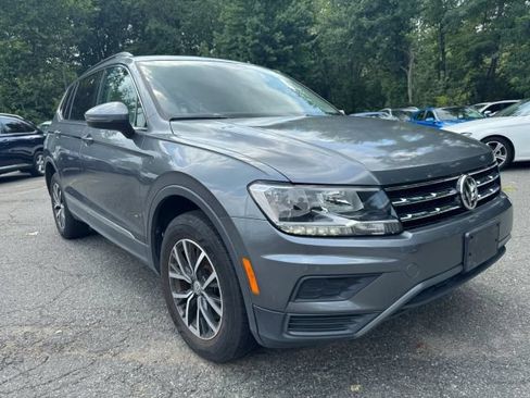 Used 2020 Volkswagen Tiguan SE w/ Panoramic Sunroof Package AWD/4WD image 5