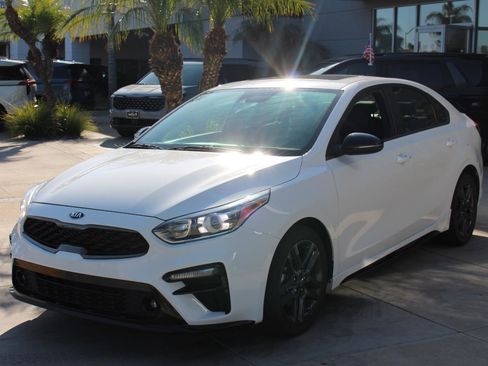 Certified 2021 Kia Forte GT-Line w/ GT-Line Premium Package image 5