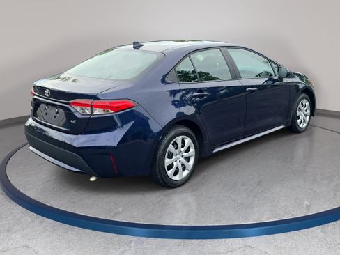 Used 2022 Toyota Corolla LE FWD image 5