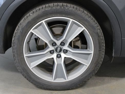 Used 2019 Audi Q5 2.0T Premium Plus w/ Premium Plus Package AWD/4WD image 13