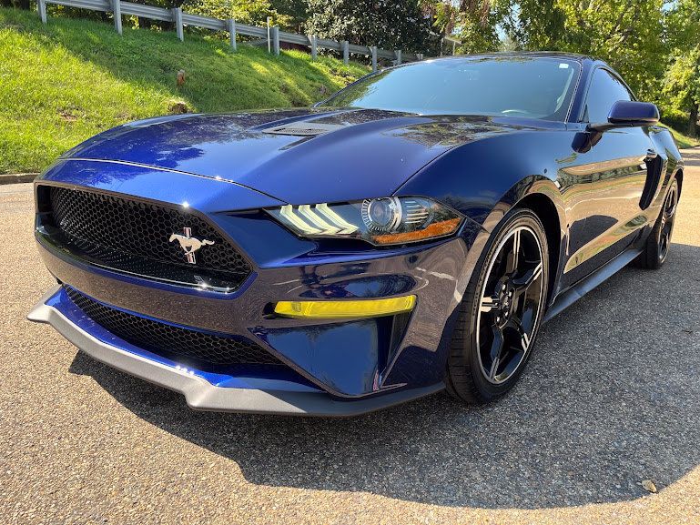 Used 2019 Ford Mustang GT Premium w/ Equipment Group 401A RWD image 30