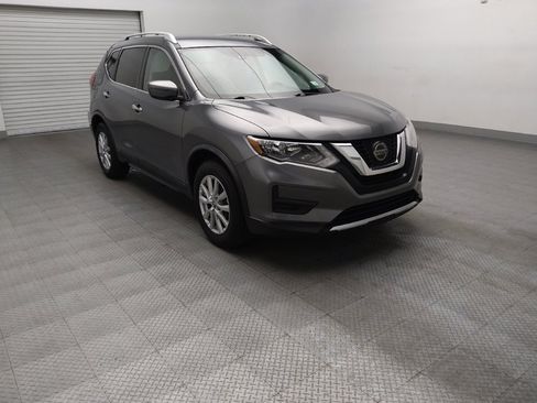 Used 2020 Nissan Rogue SV FWD image 13