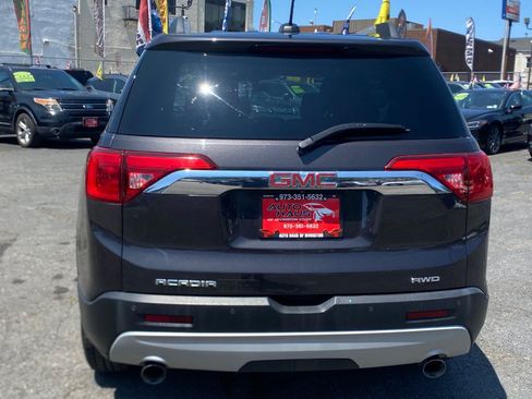 Used 2017 GMC Acadia SLE w/ Driver Alert Package I AWD/4WD image 8