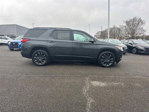 Used 2021 Chevrolet Traverse RS w/ LPO, Cargo Package image 3