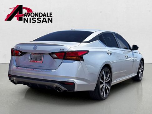 Used 2021 Nissan Altima 2.5 SR FWD image 4