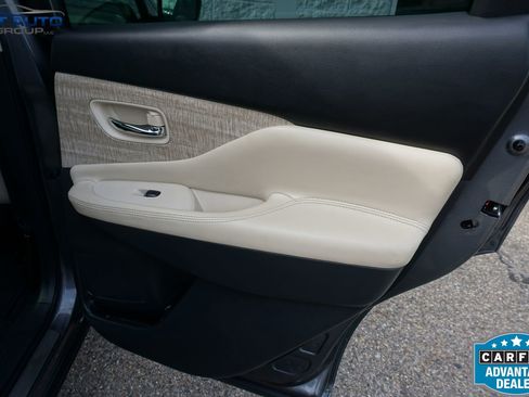 Used 2022 Nissan Murano SL w/ SL Moonroof Package image 23