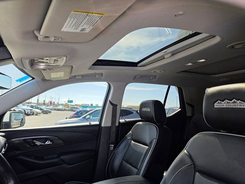 Used 2021 Chevrolet Traverse High Country AWD/4WD image 11