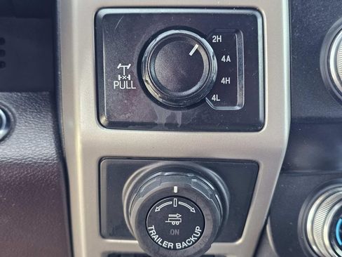 Used 2020 Ford F150 King Ranch w/ Equipment Group 601A Luxury AWD/4WD image 31