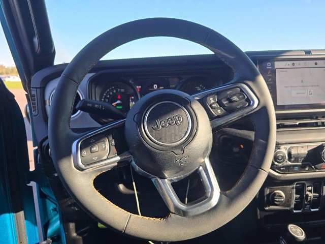 Used 2024 Jeep Wrangler Unlimited Sahara AWD/4WD image 17