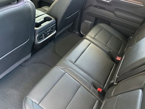 Used 2025 GMC Sierra 1500 Denali AWD/4WD image 12