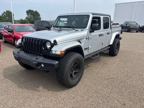 Used 2022 Jeep Gladiator Sport AWD/4WD image 1
