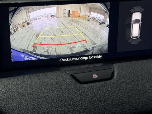 Used 2025 MAZDA CX-90 3.3 Turbo w/ Preferred Package AWD/4WD image 17