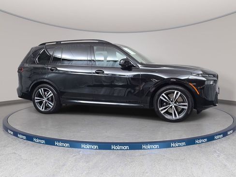 Used 2026 BMW X7 xDrive40i AWD/4WD image 4