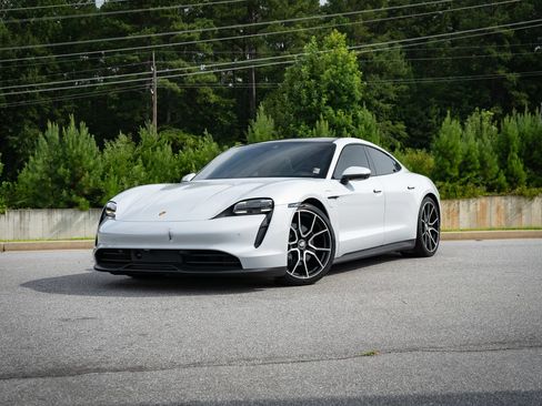 Used 2023 Porsche Taycan RWD image 2