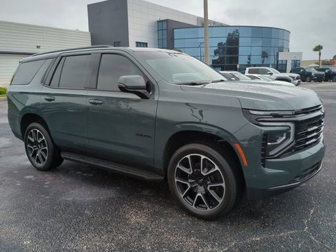 Used 2026 Chevrolet Tahoe RST w/ Comfort Package image 2