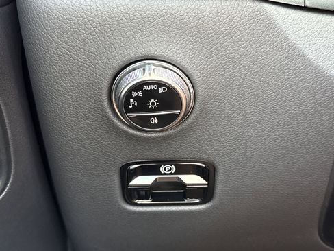New 2026 Mercedes-Benz GLC 300 image 18