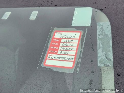 Used 2024 Subaru Crosstrek 2.0i Premium image 17