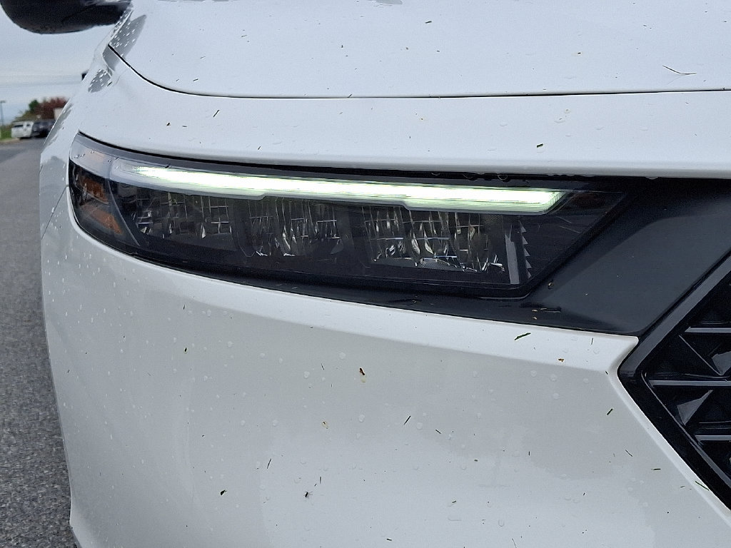 Used 2025 Honda Accord Sport image 10