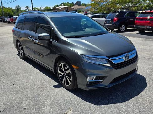 Used 2019 Honda Odyssey Elite image 3