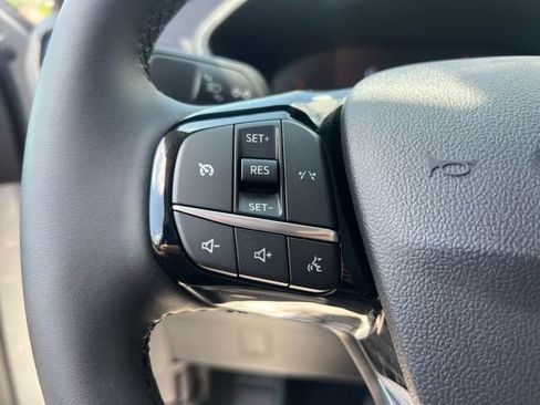 Certified 2024 Ford Escape Active AWD/4WD image 9
