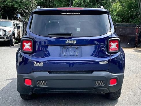 Used 2017 Jeep Renegade Latitude w/ Cold Weather Group AWD/4WD image 5