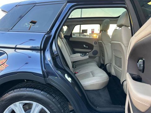 Used 2017 Land Rover Range Rover Evoque SE AWD/4WD image 16