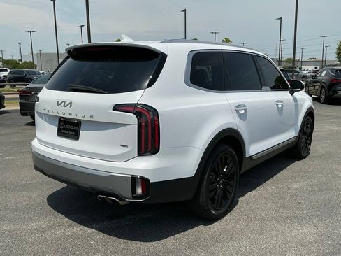 Used 2023 Kia Telluride SX Prestige AWD/4WD image 3