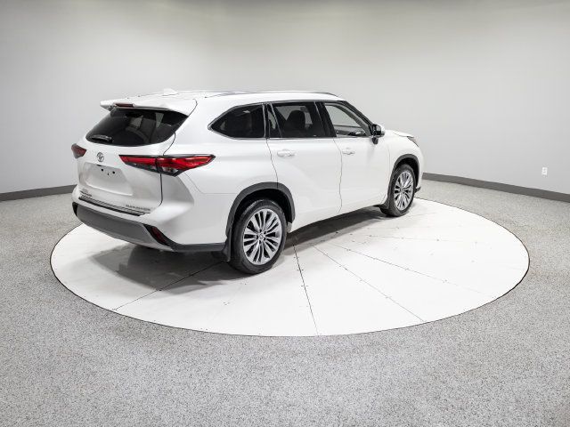 Used 2021 Toyota Highlander Platinum AWD/4WD image 33