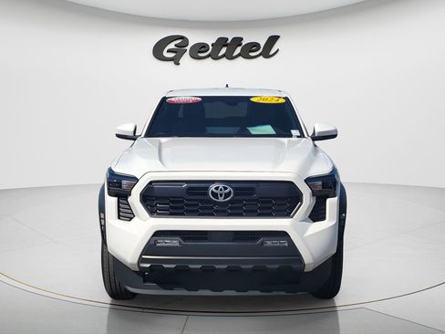 Used 2024 Toyota Tacoma TRD Off-Road image 15