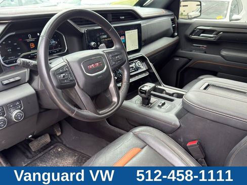 Used 2022 GMC Sierra 1500 AT4 w/ AT4 Premium Package AWD/4WD image 9