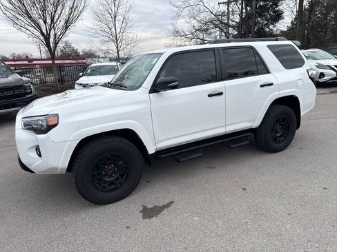 Used 2021 Toyota 4Runner Venture image 4