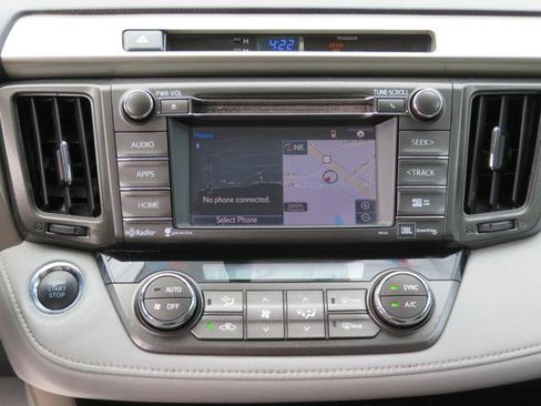 Used 2015 Toyota RAV4 Limited AWD/4WD image 7