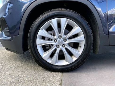 Used 2019 Chevrolet Trax Premier image 9