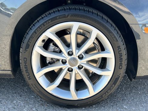 Used 2019 Audi A4 2.0T Premium w/ Convenience Package image 8