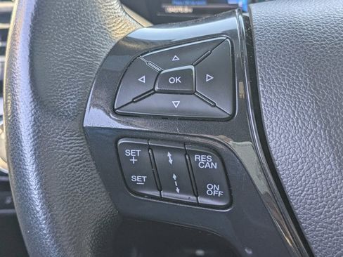 Used 2018 Ford Explorer XLT w/ Equipment Group 202A image 28