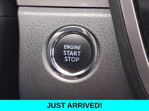 Used 2021 Toyota Camry LE w/ Convenience Package image 23