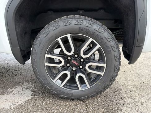New 2026 GMC Sierra 1500 AT4 AWD/4WD image 26