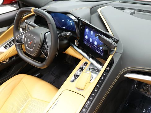 Used 2023 Chevrolet Corvette Stingray Premium Conv w/ Z51 Performance Package RWD image 91