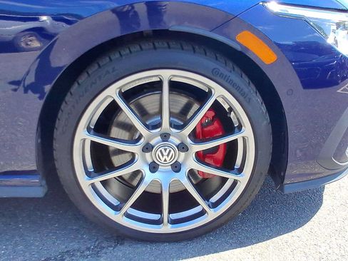 Used 2023 Volkswagen GTI Autobahn FWD image 33