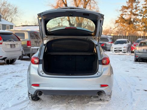 Used 2017 MAZDA MAZDA3 Sport image 17