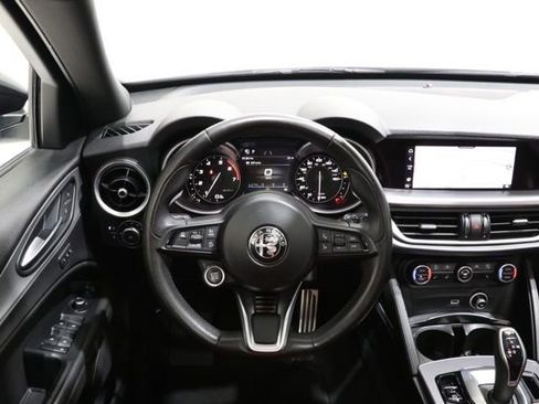 Used 2023 Alfa Romeo Stelvio Veloce AWD/4WD image 11