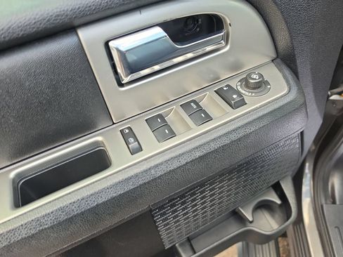 Used 2017 Ford Expedition Limited w/ Equipment Group 301A RWD image 11