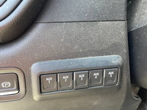 Used 2026 GMC Sierra 3500 Pro w/ Convenience Package AWD/4WD image 6