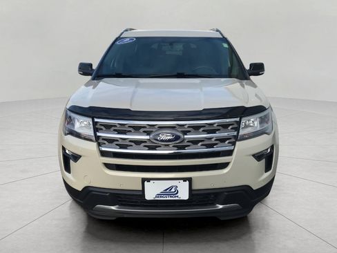 Used 2018 Ford Explorer XLT w/ Equipment Group 202A image 12