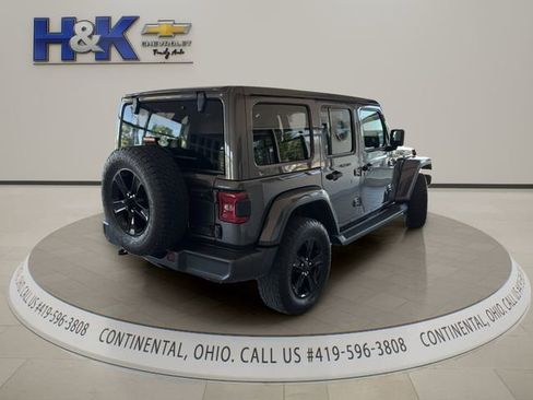 Used 2021 Jeep Wrangler Unlimited Sahara AWD/4WD image 6