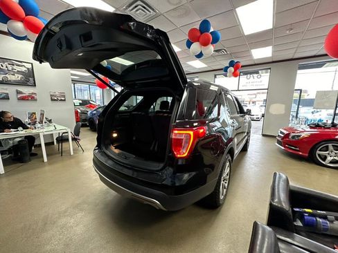 Used 2016 Ford Explorer Limited image 12