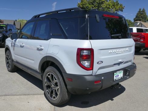 New 2026 Ford Bronco Sport Outer Banks w/ Outer Banks Tech Package+ AWD/4WD image 5