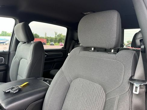 Used 2022 RAM 1500 Big Horn AWD/4WD image 13
