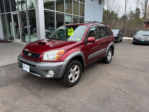 Used 2005 Toyota RAV4 4WD image 1